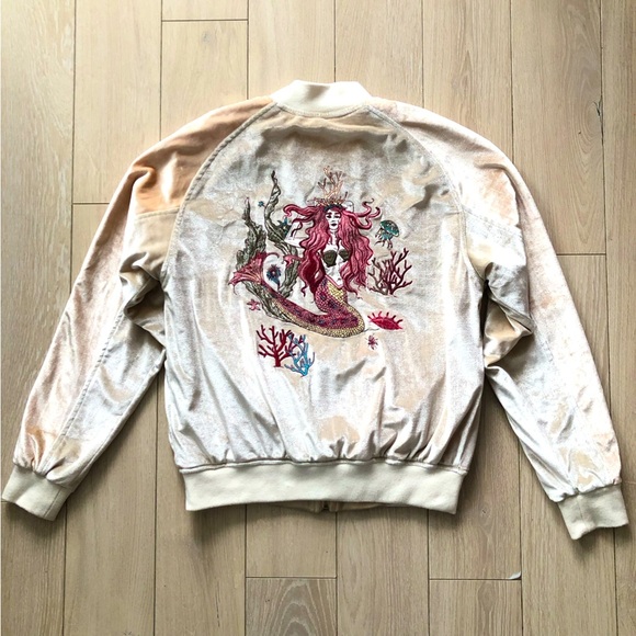 Urban Outfitters Silence & Noise Mermaid Embroidered Velour Bomber Jacket Size M - Picture 2 of 11